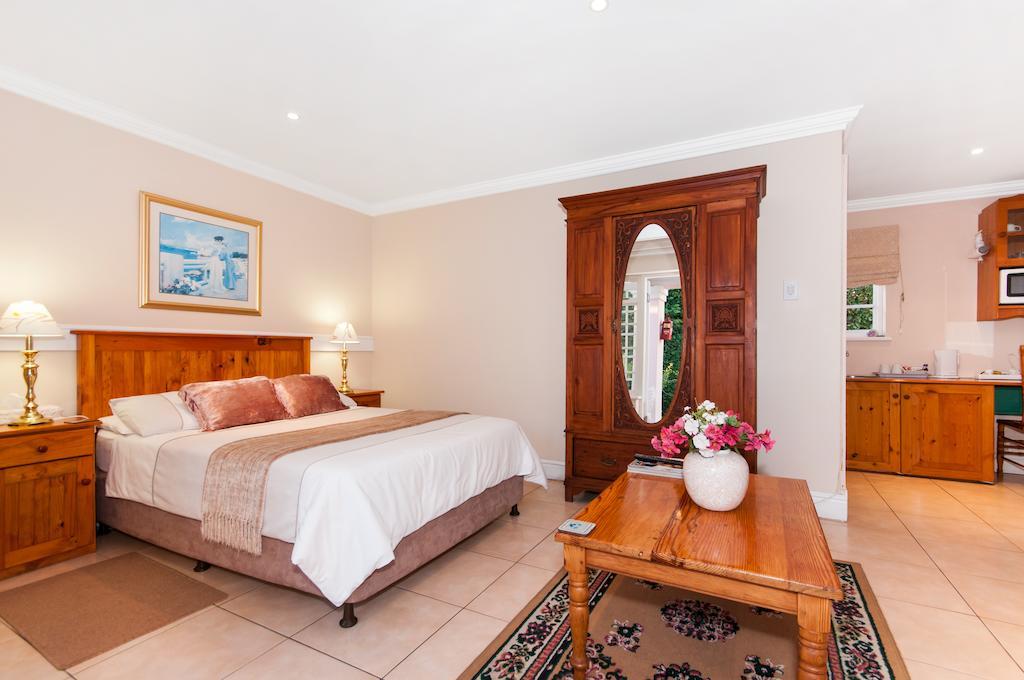 Heugh Road Guest House بورت اليزابيث الغرفة الصورة